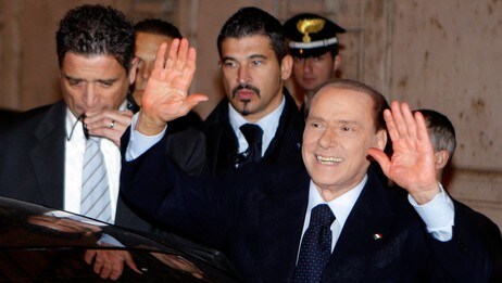 Silvio Berlusconi ferdig som statsminister (Foto: STRINGER/Reuters) Silvio Berlusconi ferdig som statsminister (Foto: STRINGER/Reuters)