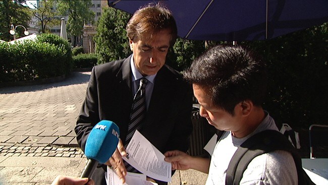 Innvandrerpartiet sanker stemmer (Foto: Mohammed Alayoubi/NRK) Innvandrerpartiet sanker stemmer (Foto: Mohammed Alayoubi/NRK)