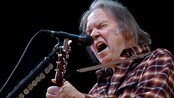 Neil Young på Norwegian Wood 2009 (Foto: Per Ole Hagen, NRK) Neil Young på Norwegian Wood 2009 (Foto: Per Ole Hagen, NRK)