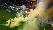 Se video av fansbråket på Ullevaal igår kveld - Fullstending kaos før kampen på Ullevaal igår kveld. Foto: Vidar Håby