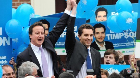David Cameron og Edward Timpson (Foto: Stefan Rousseau/AP)