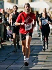 Olaf Thommessen deltar på halvmaraton (Foto: Aas, Erlend/NTB scanpix) Olaf Thommessen deltar på halvmaraton (Foto: Aas, Erlend/NTB scanpix)