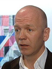 Advokat Christian Lundin er kritisk til forsikringsbransjen. (NRK) Advokat Christian Lundin er kritisk til forsikringsbransjen. (NRK)
