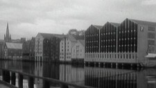 Det første parkeringshuset i Trondheim åpnet 1960 (NRK) Det første parkeringshuset i Trondheim åpnet 1960 (NRK)