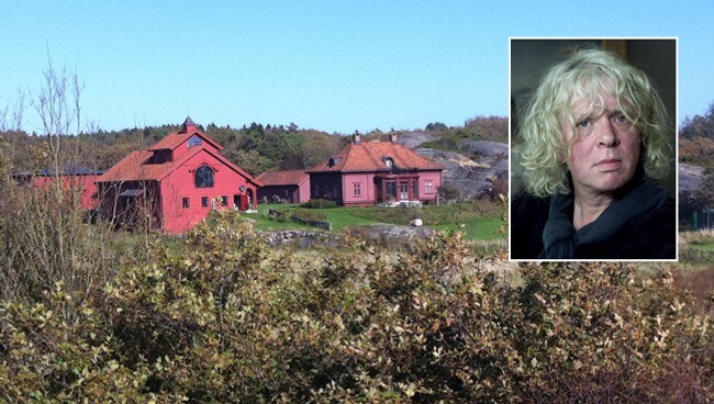 Odd Nerdrums gård i Stavern (Foto: Henrik Bøe/NRK) Odd Nerdrums gård i Stavern (Foto: Henrik Bøe/NRK)