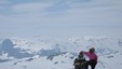 Vilde (10) og Lara Regine (7) på Vesle Nup, langfredag påsken 2011.  Turen gjekk fra Haukeliseter til Vesle Nup, som er 1510 m.o.h. Kjempetur!
