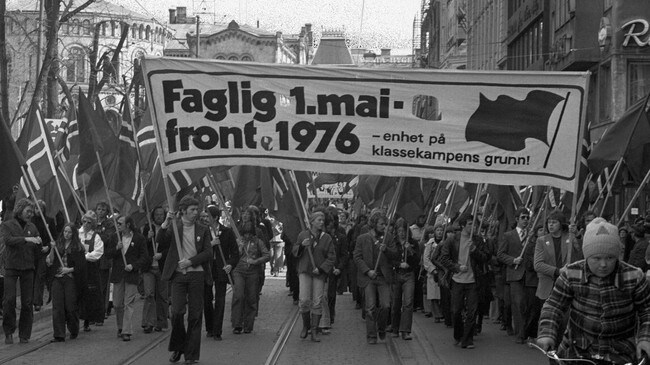 Faglig front i 1. mai-tog 1976 (Foto: Thorberg, Erik/SCANPIX) Faglig front i 1. mai-tog 1976 (Foto: Thorberg, Erik/SCANPIX)