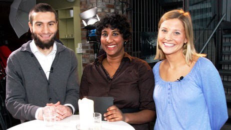 Mounir Hamoud, Jathushiga Bridget Rajah og Marie Knutsen. (Foto: Jon-Annar Fordal/NRK)