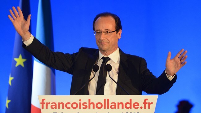 Hollande holder seierstale (Foto: PHILIPPE DESMAZES/Afp) Hollande holder seierstale (Foto: PHILIPPE DESMAZES/Afp)