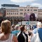 Mange tok turen til Youngstorget for å se konserten på storskjerm. Mange tok turen til Youngstorget for å se konserten på storskjerm.