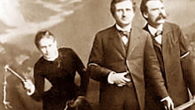 Lou Andreas Salomé, Paul Ree og Friedrich Nietzsche, 1882 (Wikipedia) (Foto: Wikipedia) Lou Andreas Salomé, Paul Ree og Friedrich Nietzsche, 1882 (Wikipedia) (Foto: Wikipedia)