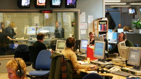 NRK Alltid Nyheter-studio (Foto: Jon-Annar Fordal/NRK) NRK Alltid Nyheter-studio (Foto: Jon-Annar Fordal/NRK)