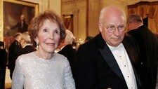 Tidligere førstedame Nancy Reagan og visepresident Dick Cheyney (Foto: JASON REED/Reuters)