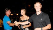 Andreas Thorkildsen, Christina Vukicevic og Tomm Thorkildsen feirar EM-gullet i spyd 