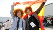 Fans utenfor arenaen