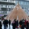 Lavvo på torget i Tromsø der folk kunne varme seg. Lavvo på torget i Tromsø der folk kunne varme seg.