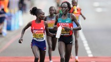 London Maraton (Foto: PAUL HACKETT/Reuters) London Maraton (Foto: PAUL HACKETT/Reuters)