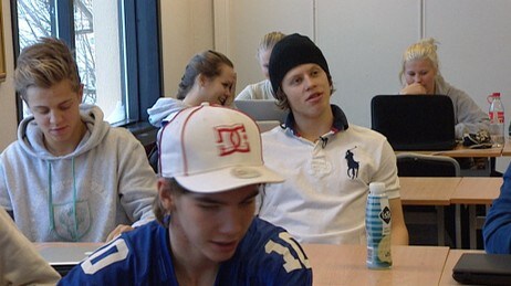 Video Oilers-helt hyllet på skolen (Foto: Nyhetsspiller) Video Oilers-helt hyllet på skolen (Foto: Nyhetsspiller)