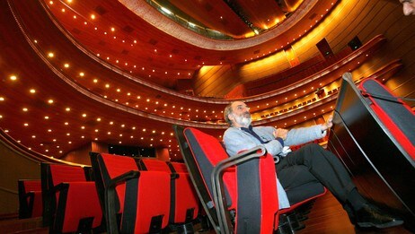Det nye opera- og konserthuset i Beijing, innendørs (Foto: TEH ENG KOON/AFP) Det nye opera- og konserthuset i Beijing, innendørs (Foto: TEH ENG KOON/AFP)