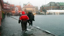 Regn i Bergen (Foto: Marit Hommedal/SCANPIX) Regn i Bergen (Foto: Marit Hommedal/SCANPIX)