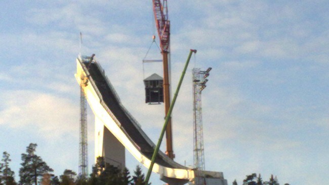 Holmenkollen rives (NRK) Holmenkollen rives (NRK)
