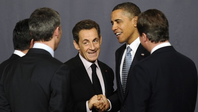 Sarkozy og Obama snakker sammen på NATO-toppmøte (Foto: Pierre-Philippe Marcou/AFP) Sarkozy og Obama snakker sammen på NATO-toppmøte (Foto: Pierre-Philippe Marcou/AFP)
