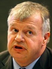 Helse- og omsorgsminister Bjarne Håkon Hanssen (Foto: Falch, Knut/SCANPIX) Helse- og omsorgsminister Bjarne Håkon Hanssen (Foto: Falch, Knut/SCANPIX)
