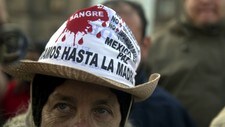 Folkekampanjen til Javier Sicilia (Foto: YURI CORTEZ/Afp) Folkekampanjen til Javier Sicilia (Foto: YURI CORTEZ/Afp)