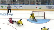 Norge slo Sverige i kjelkehockey - Norges landslag i kjelkehockey måtte slå Sverige i sin siste kamp i gruppespillet for å nå semifinalen, samtidig som Canada vinner sin kamp mot Tsjekkia. Norge gjorde sin del av jobben og vant 2-0 over Sverige.