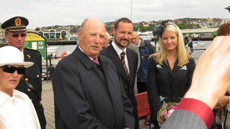 Kroningsreise 2006 Kristiansund (Foto: Odd Sørås/NRK)