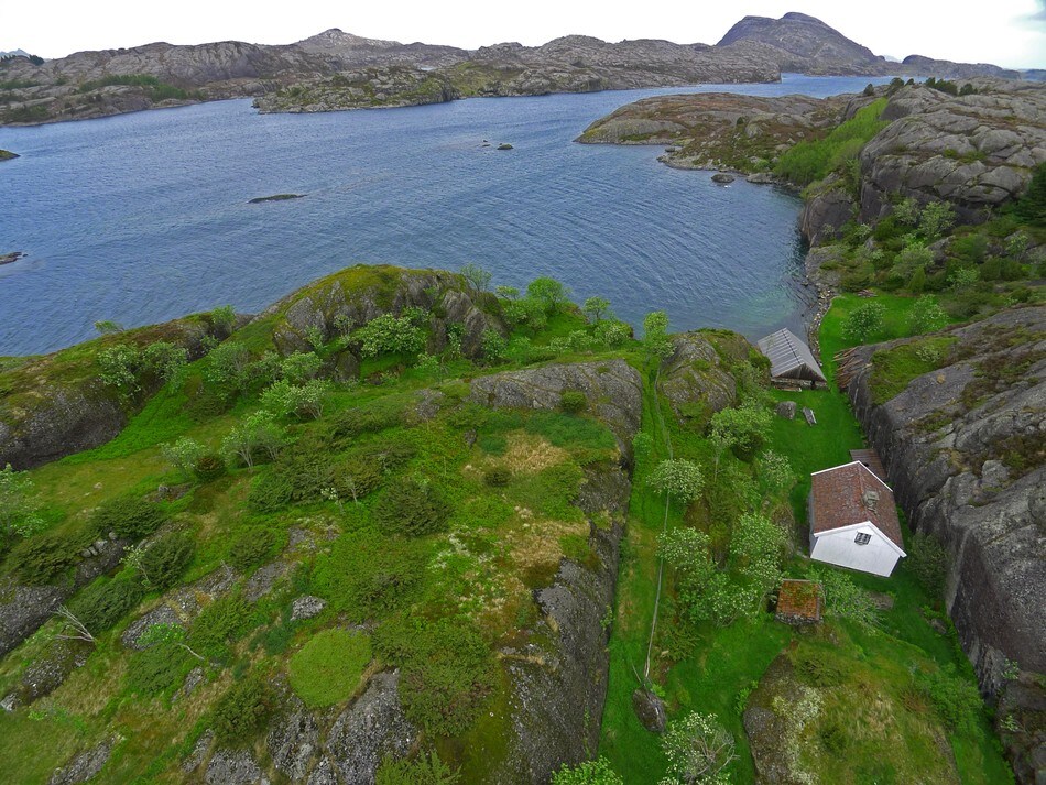 Råkeneset fotografert fra drage