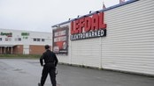 Brøt seg inn hos Lefdal - Tyver tok seg inn gjennom taket på Lefdal på Tiller. 