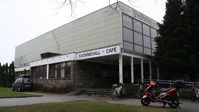 Kristiansand svømmehall (Foto: Lars Erik Larsen/NRK)