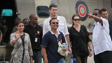 Horat Sadosay, Glenn Costes, Steven Dennis, og Astrid Sehl (Foto: Sayyid Azim/Ap) Horat Sadosay, Glenn Costes, Steven Dennis, og Astrid Sehl (Foto: Sayyid Azim/Ap)