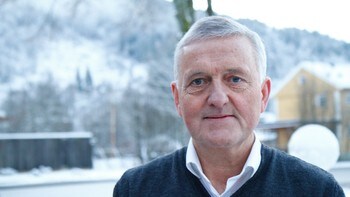  Olav Hjelle, regional general manager of Sparebanken Vest Sogn og Fjordane 