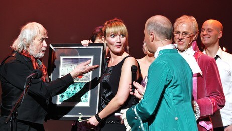 Sigrid Therese Moldestad, Oddvar Torsheim, Stian Sjursen Takle og Stein Aase under utdelinga 2010. (Foto: Øystein Torheim) Sigrid Therese Moldestad, Oddvar Torsheim, Stian Sjursen Takle og Stein Aase under utdelinga 2010. (Foto: Øystein Torheim)