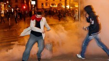 Bråk i Paris (Foto: ERIC GAILLARD/REUTERS) Bråk i Paris (Foto: ERIC GAILLARD/REUTERS)