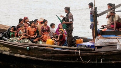 Myanmar-flyktninger rømmer til Bangladesh (Foto: Anurup Titu/Ap) Myanmar-flyktninger rømmer til Bangladesh (Foto: Anurup Titu/Ap)