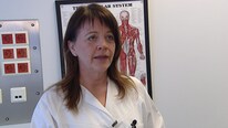 Speaialsykepleier, Sissel Simo ved Sykehuset på Stord. (Foto: Kjell Jøran Hansen/NRK) Speaialsykepleier, Sissel Simo ved Sykehuset på Stord. (Foto: Kjell Jøran Hansen/NRK)