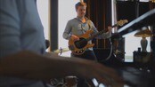 Kan vinne festivaljobb og innspeling - 76 band og artistar, som på ein eller annan måte er knytta til Møre og Romsdal, konkurrerar no om Musikkprisen 2013. Premien er å få spele under opninga av Jugendfest i Ålesund og å få gjere plateopptak i Ocean Sound Recordings på Giske.