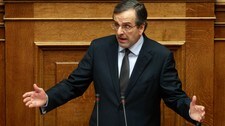 GREECE/ Greek conservative party leader Samaras addresses lawmakers prior to a vote for a new austerity deal in Athens (Foto: JOHN KOLESIDIS/Reuters) GREECE/ Greek conservative party leader Samaras addresses lawmakers prior to a vote for a new austerity deal in Athens (Foto: JOHN KOLESIDIS/Reuters)