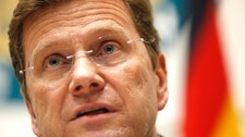 Tysklands utenriksminister Guido Westerwelle (Foto: INTS KALNINS/Reuters) Tysklands utenriksminister Guido Westerwelle (Foto: INTS KALNINS/Reuters)