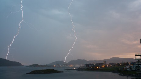Lyn over Bodø (Foto: Petter Danielsen)