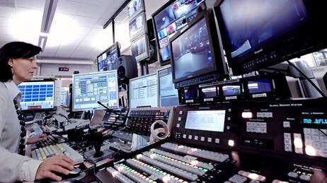Kontrollrom nyhetsavdelingen (Foto: NRK Nadia Frantsen/NRK) Kontrollrom nyhetsavdelingen (Foto: NRK Nadia Frantsen/NRK)