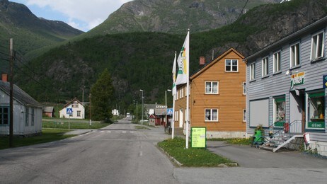 Borgund, tidl. Steinklepp i Lærdal kommune (Foto: Kjell Arvid Stølen/NRK)