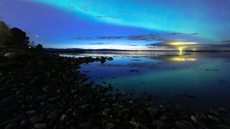 Nordlys på vårhimmel i Trondheim (Foto: Emil Bratt Børsting ) Nordlys på vårhimmel i Trondheim (Foto: Emil Bratt Børsting )