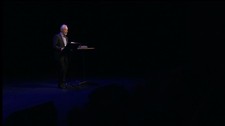 JM Coetzee leser høyt fra 'The Childhood of Jesus' (Foto: Høgskolen i Lillehammer/Norsk Litteraturfestival) JM Coetzee leser høyt fra 'The Childhood of Jesus' (Foto: Høgskolen i Lillehammer/Norsk Litteraturfestival)