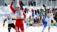 Marit Bjørgen avgjorde stafetten (Foto: Sari Gustafsson/Scanpix/AFP) Marit Bjørgen avgjorde stafetten (Foto: Sari Gustafsson/Scanpix/AFP)