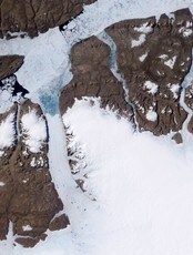 Satelittbilde av Petermannsbreen på Grønland (Foto: -/AFP)