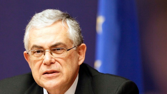 EU-SUMMIT/ Greece's Prime Minister Lukas Papademos holds a news conference after a European Union summit in Brussels (Foto: SEBASTIEN PIRLET/Reuters) EU-SUMMIT/ Greece's Prime Minister Lukas Papademos holds a news conference after a European Union summit in Brussels (Foto: SEBASTIEN PIRLET/Reuters)